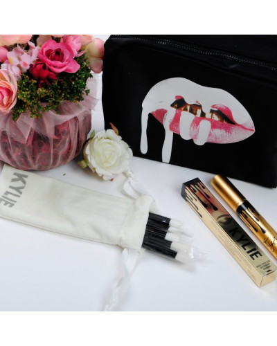 Косметичка Кайлі Makeup Bags Kylie 129979