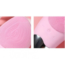 Щетка массажер силиконовая электрическая для чистки лица BEAUTY LUX Silk Brush розовая 193893